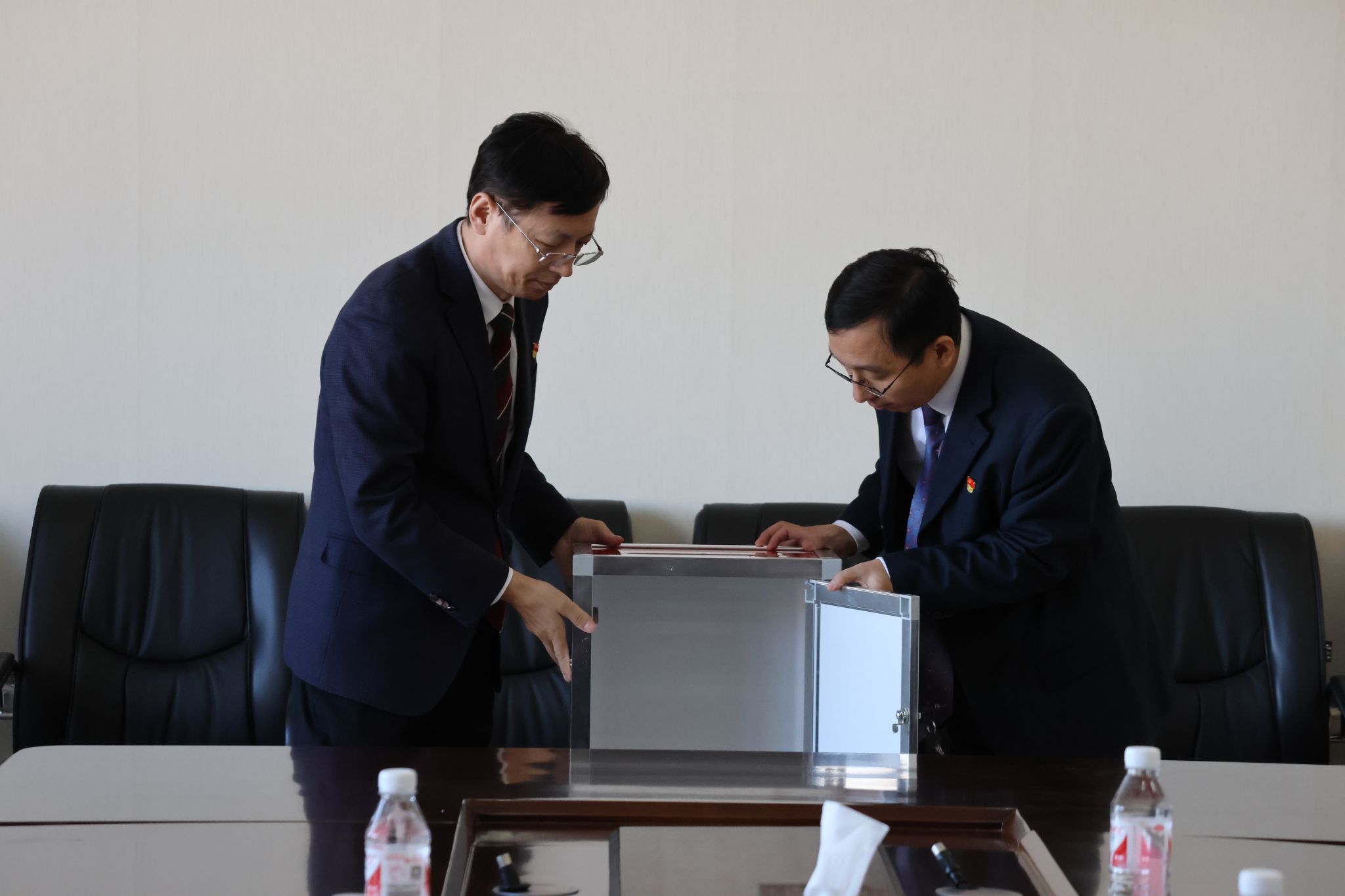 华体汇APP官网下载