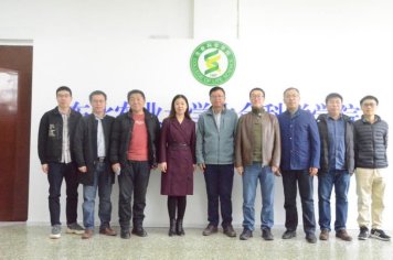 吸引和选拔更多适应现代科学发展要求的